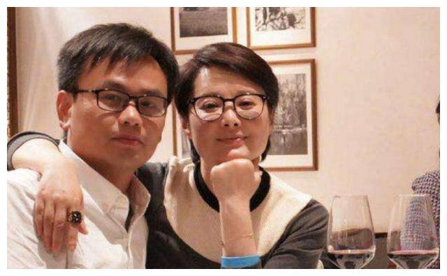 铁打的袁立，流水的小鲜肉：一婚嫁学霸，二婚嫁CEO，三婚嫁诗人